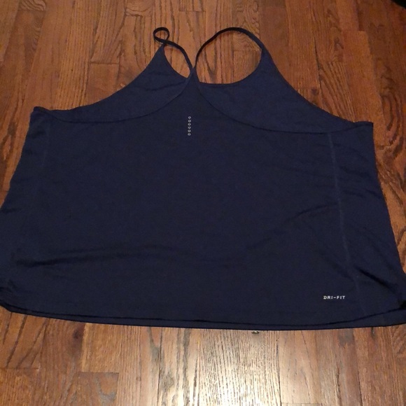 Nike Dri fit tank - Picture 2 of 3